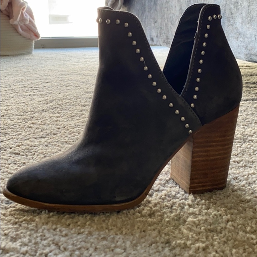 Gray booties - Picture 2 of 3